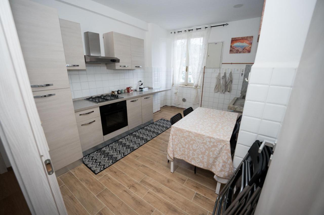 Intero Appartamento A Genova Екстериор снимка